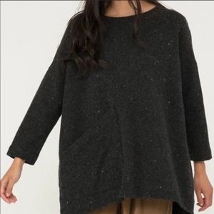 Elizabeth Suzann wool Harper tunic Charcoal.New! Never been worn. Size OS